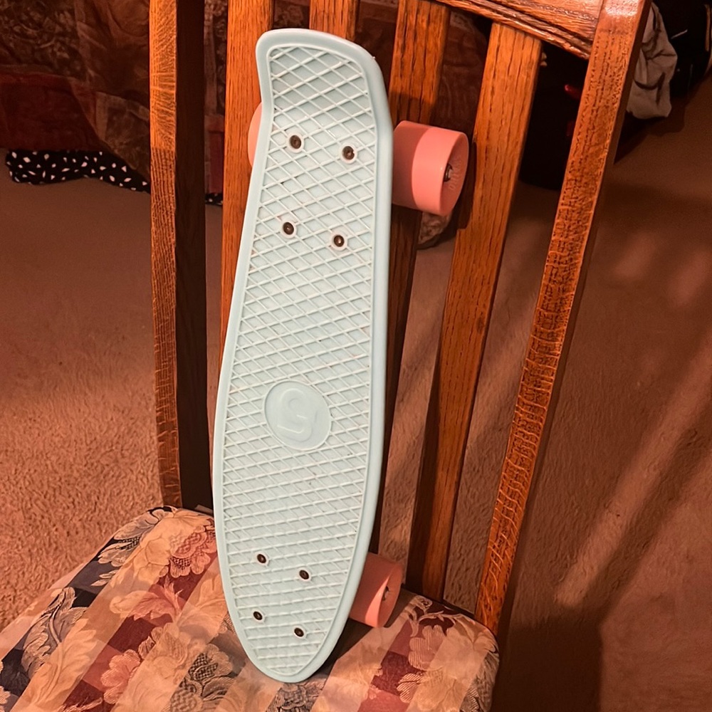 PENNY BOARD PINK AND BLUE